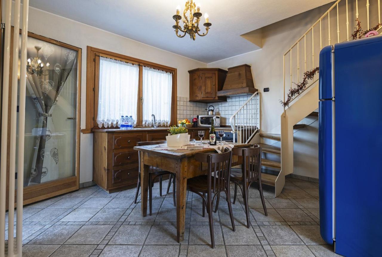 Au Petit Chevrot Aparthotel Cerise Bagian luar foto