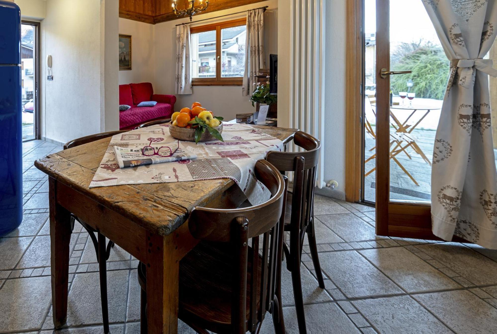 Au Petit Chevrot Aparthotel Cerise Bagian luar foto